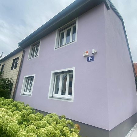 شقة Einfamillienhaus Rustenfeld المظهر الخارجي الصورة